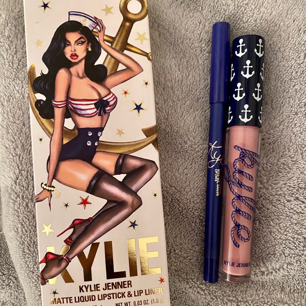 ✨Kylie Cosmetics “Kiss Me, Sailor” Lip Kit✨